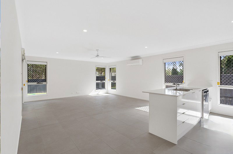 Listing image for 1 Baronet Pl, Pallara  QLD  4110