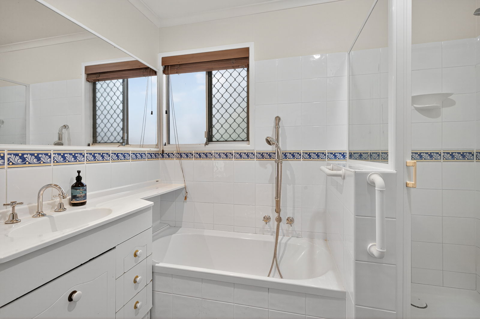 Listing image for 10A Bell Street, Woody Point  Qld  4019