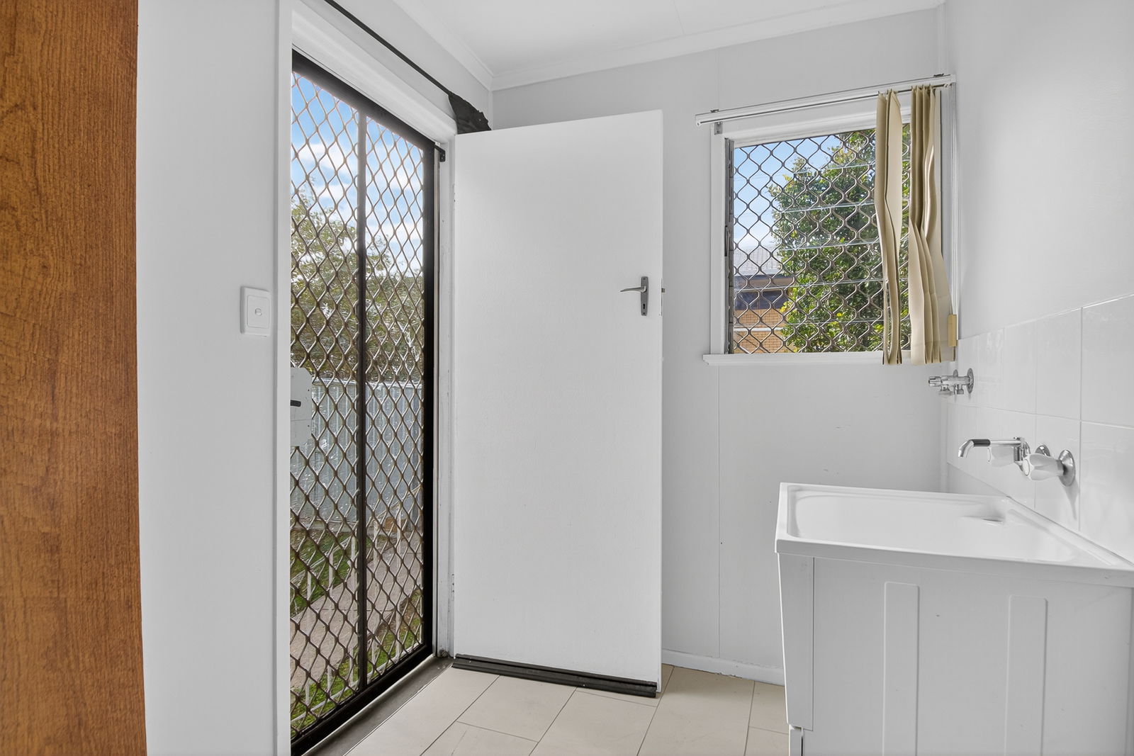 Listing image for 1/5 Hill Parade, Clontarf  QLD  4019
