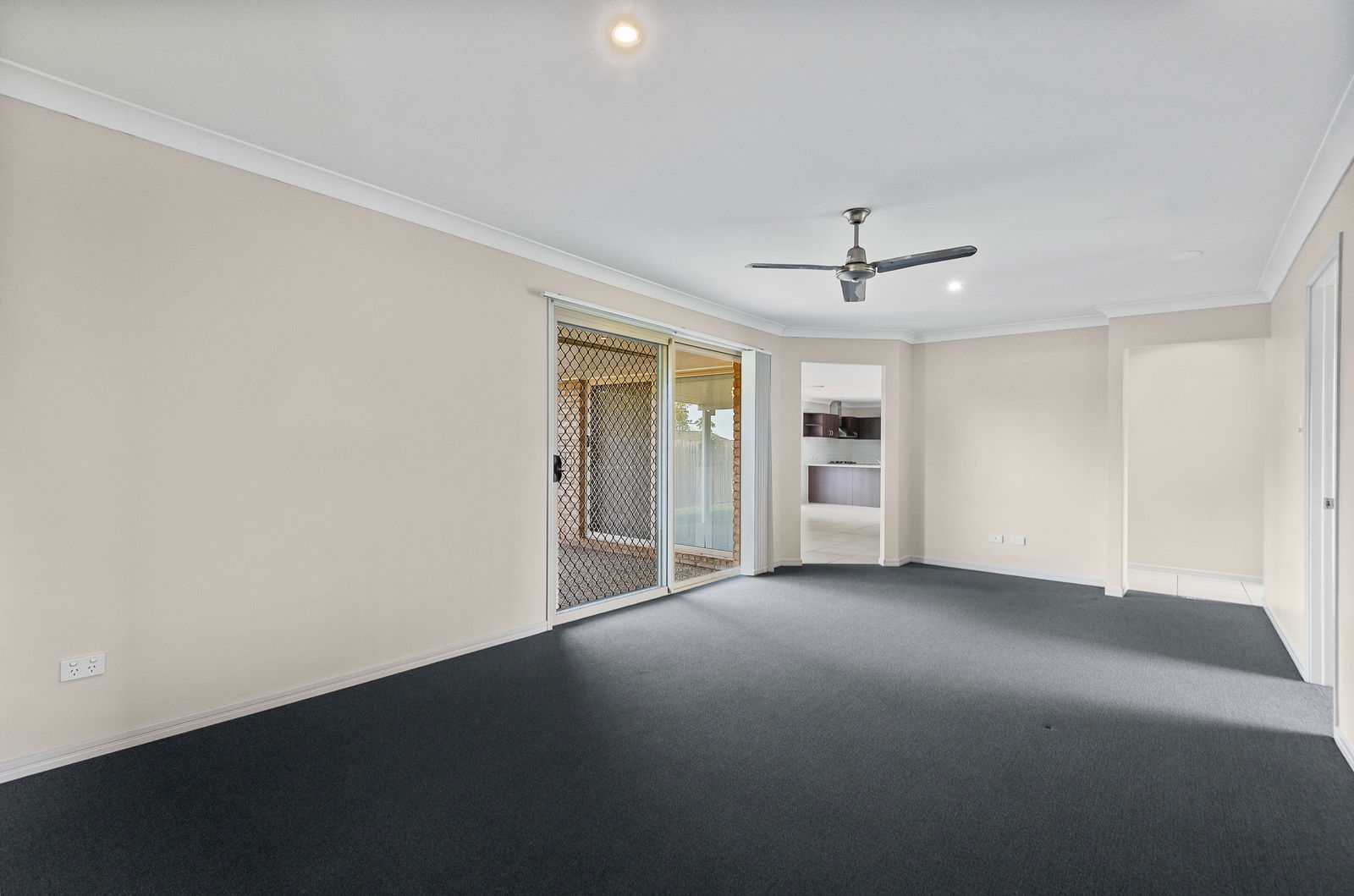 Listing image for 2 Outlook Ct, Kallangur  QLD  4503