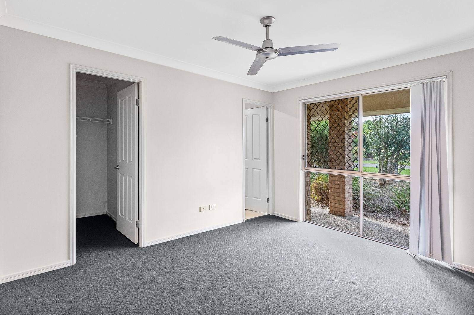 Listing image for 2 Outlook Ct, Kallangur  QLD  4503