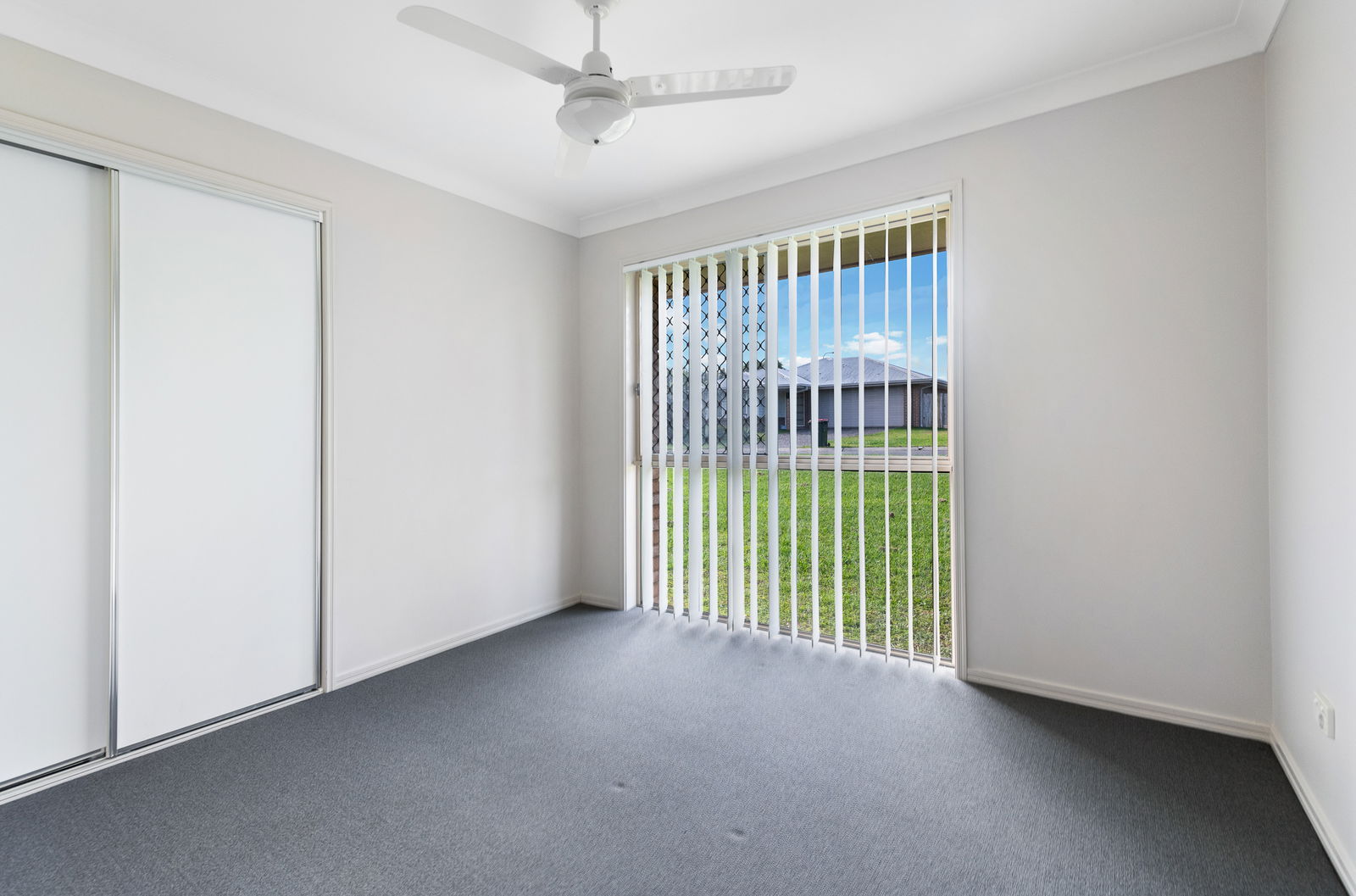 Listing image for 2 Outlook Ct, Kallangur  QLD  4503