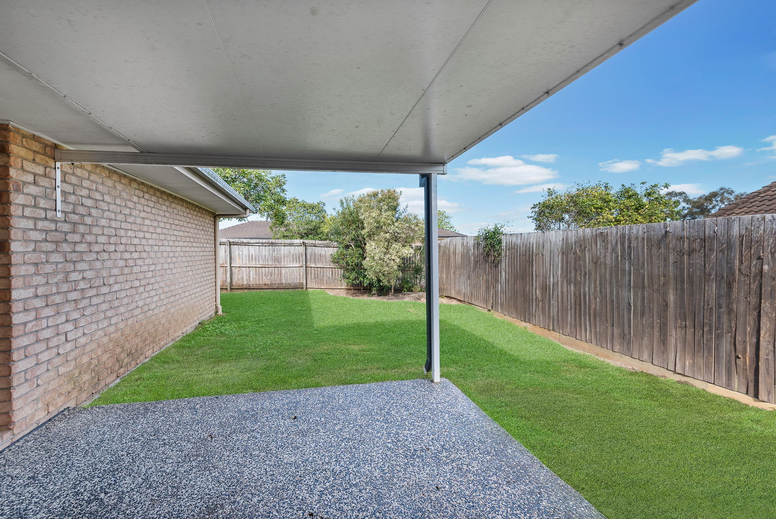 Listing image for 2 Outlook Ct, Kallangur  QLD  4503