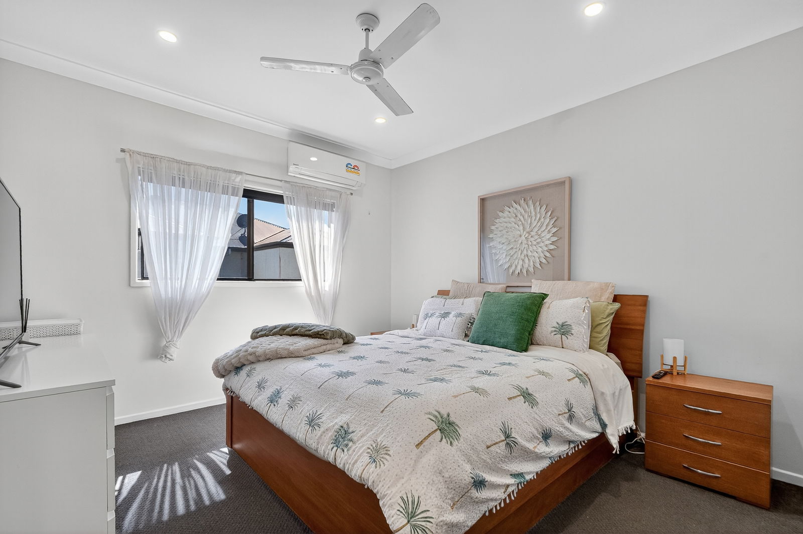 Listing image for 2A Lady Bowen Parade, Rothwell  QLD  4022