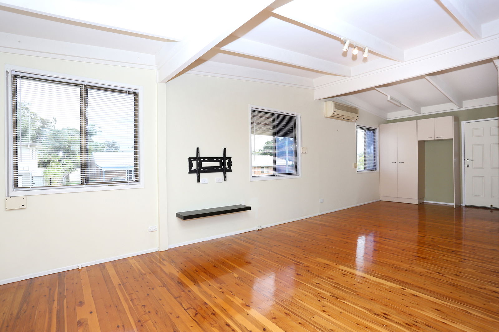 Listing image for 3 Murray Drive, Deception Bay  QLD  4508