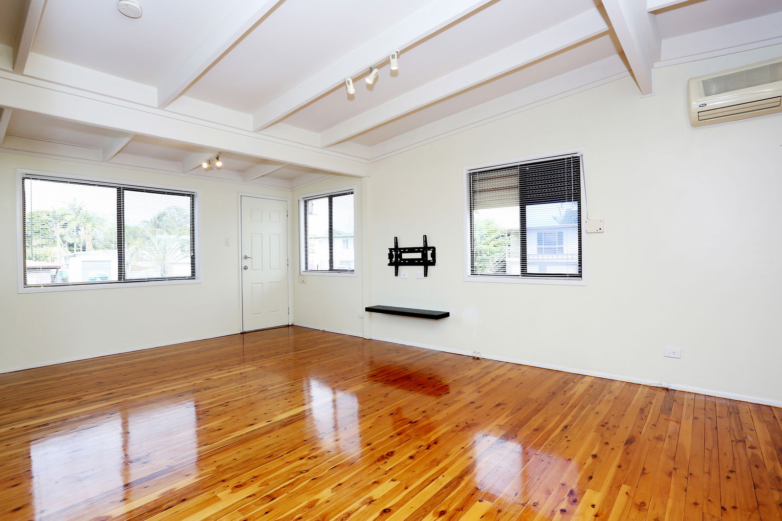 Listing image for 3 Murray Drive, Deception Bay  QLD  4508