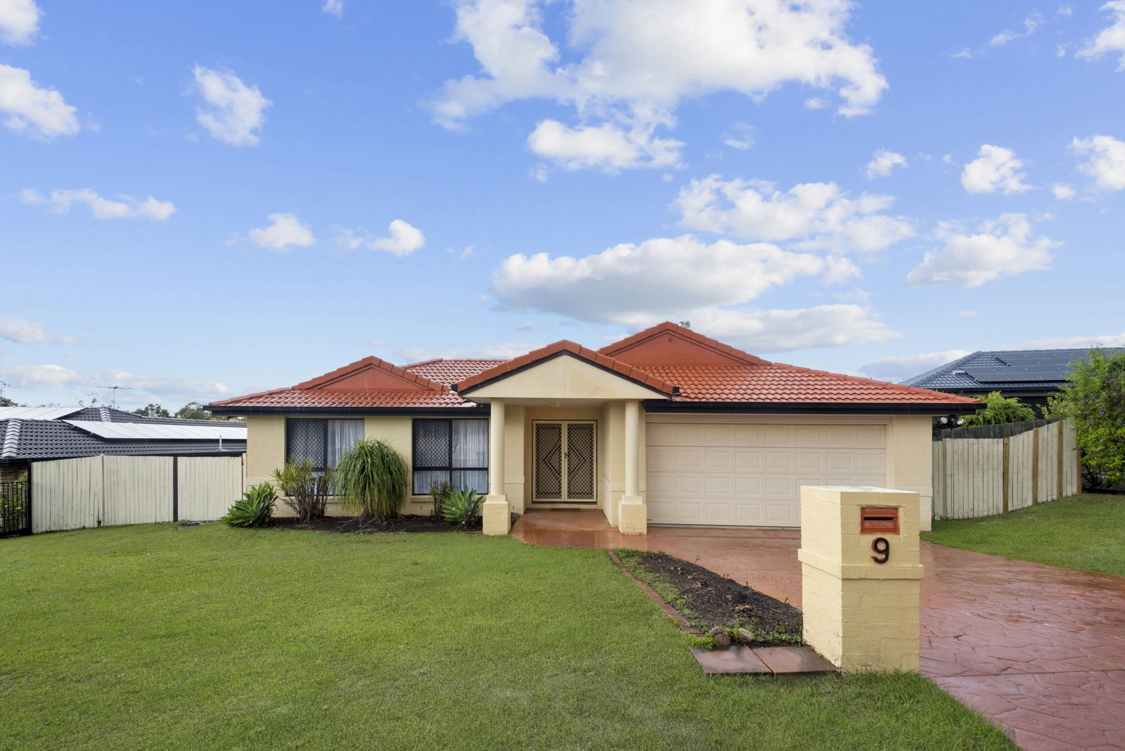 Listing image for 9 Eucalypt Pl, Heritage Park  QLD  4118