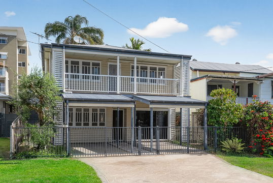 23 Louis Street, Redcliffe