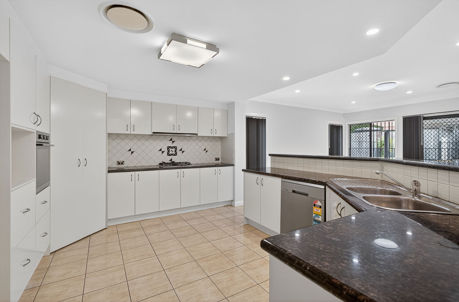 Listing image for 2 Atlantic Pl, Warner  QLD  4500