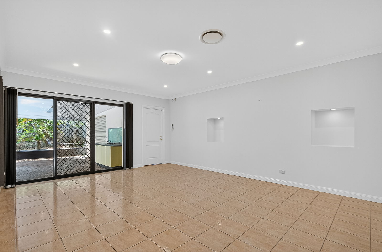 Listing image for 2 Atlantic Pl, Warner  QLD  4500