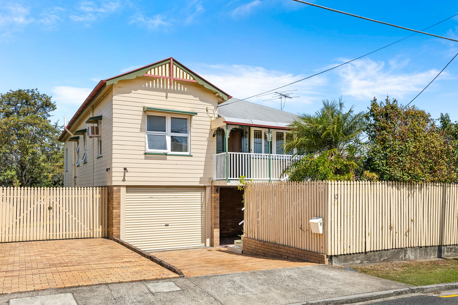 Listing image for 9 York Street, Hamilton  QLD  4007