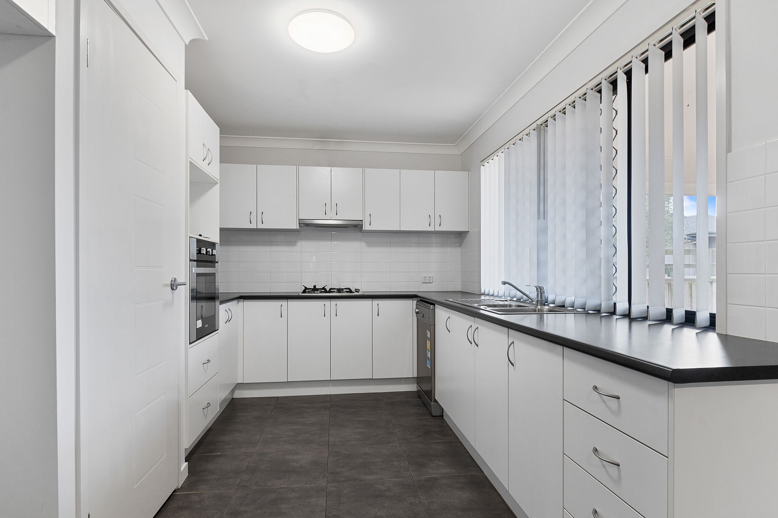 Listing image for 11 Moor Cct, Warner  QLD  4500