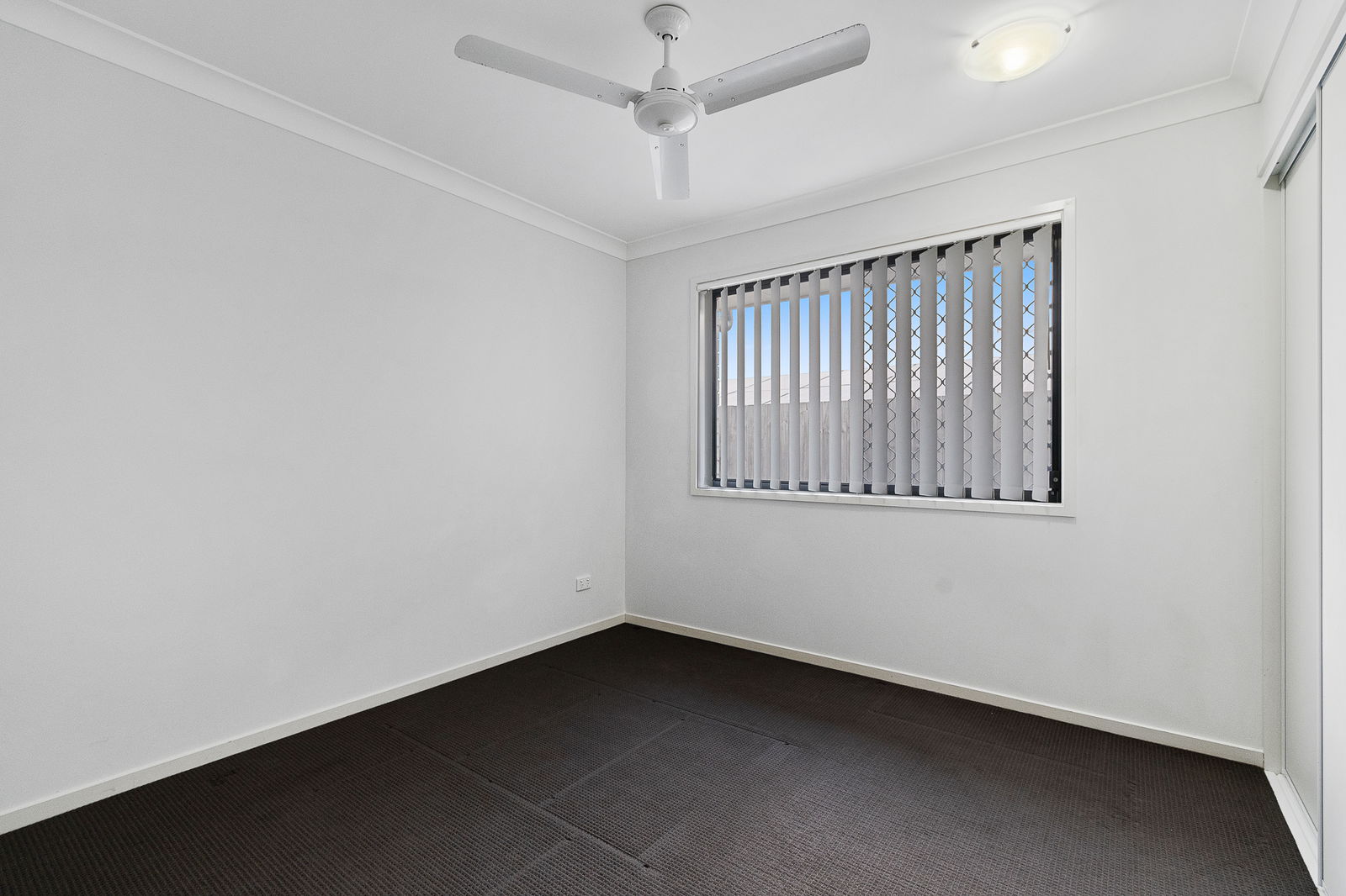 Listing image for 11 Moor Cct, Warner  QLD  4500