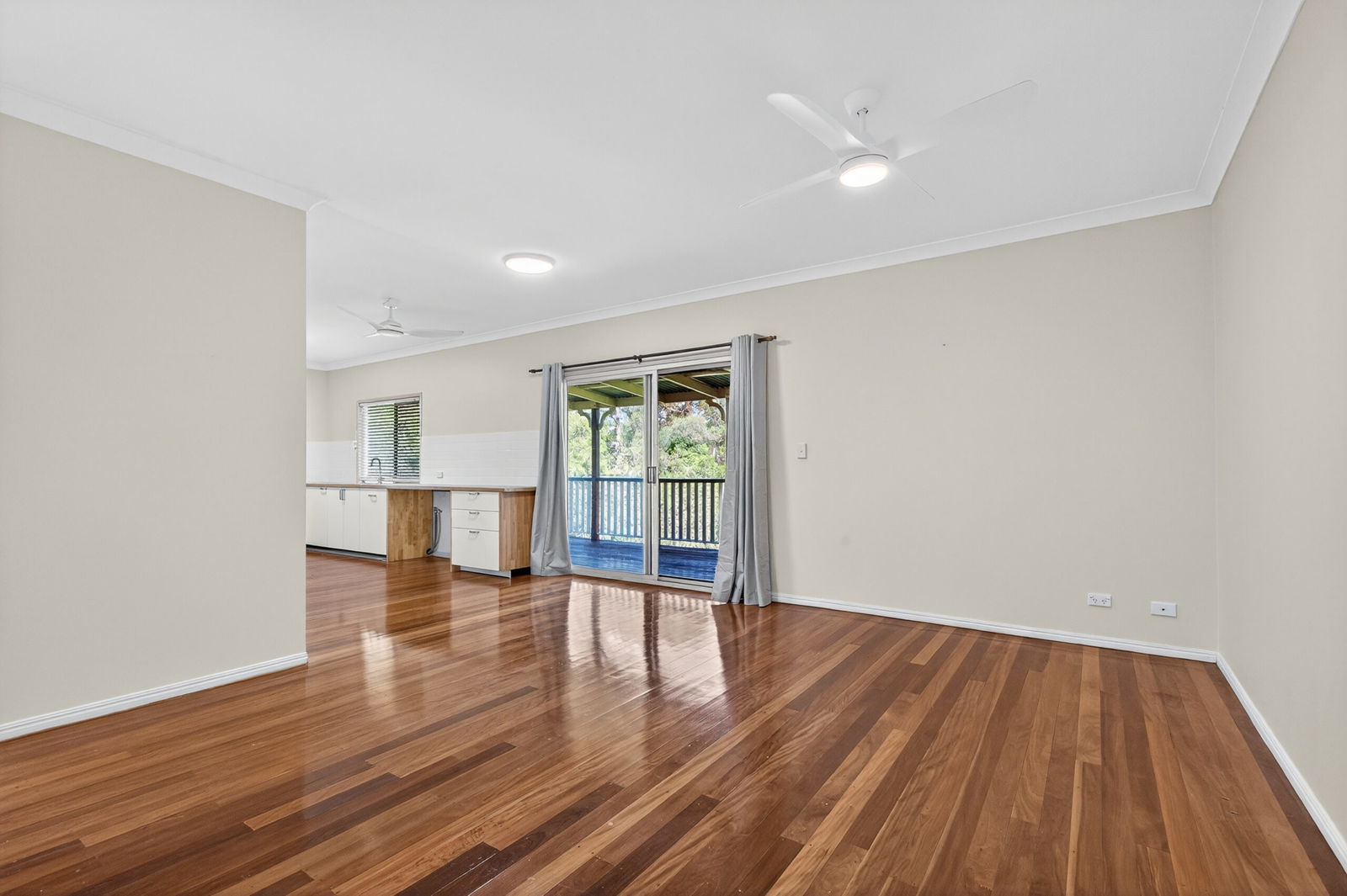 Listing image for 8 Mindi Ct, Cashmere  QLD  4500