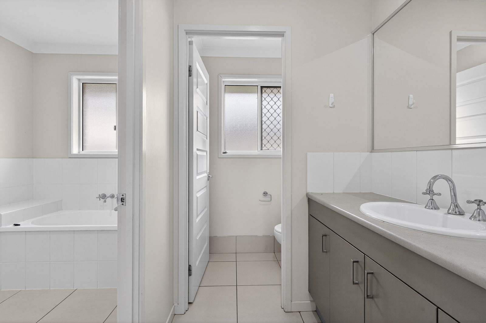 Listing image for 24 Wellington Rd, Murrumba Downs  QLD  4503