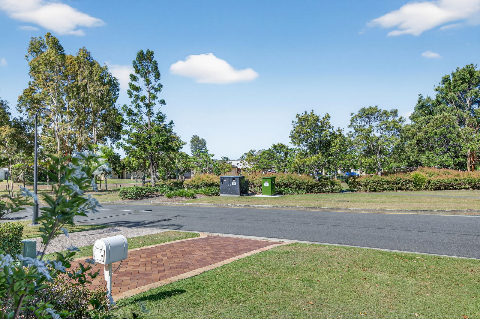 Listing image for 19 Wombat Parade, North Lakes  QLD  4509