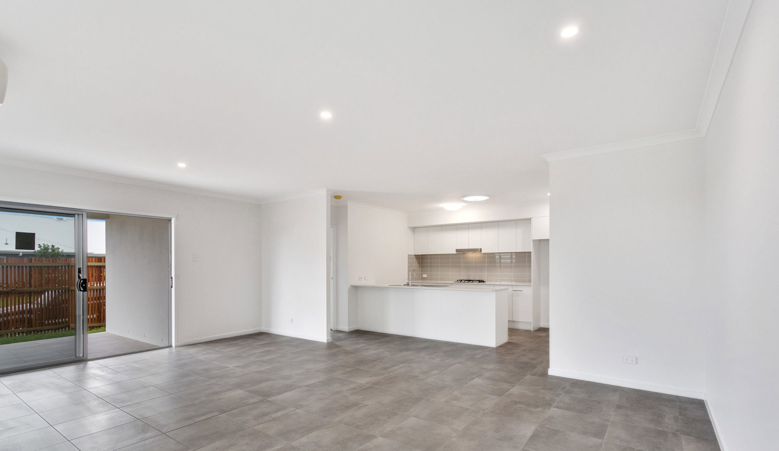 Listing image for 1/27 Lindeman Cct, Pimpama  QLD  4209