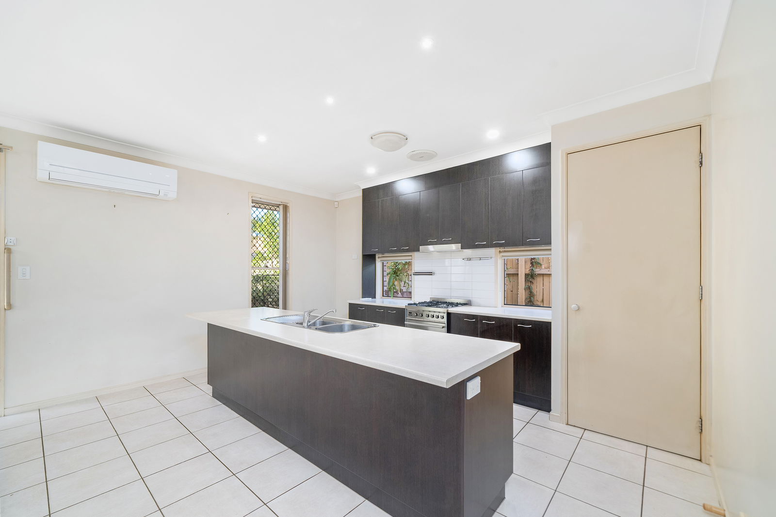 Listing image for 28 Kangaroo Street, North Lakes  QLD  4509