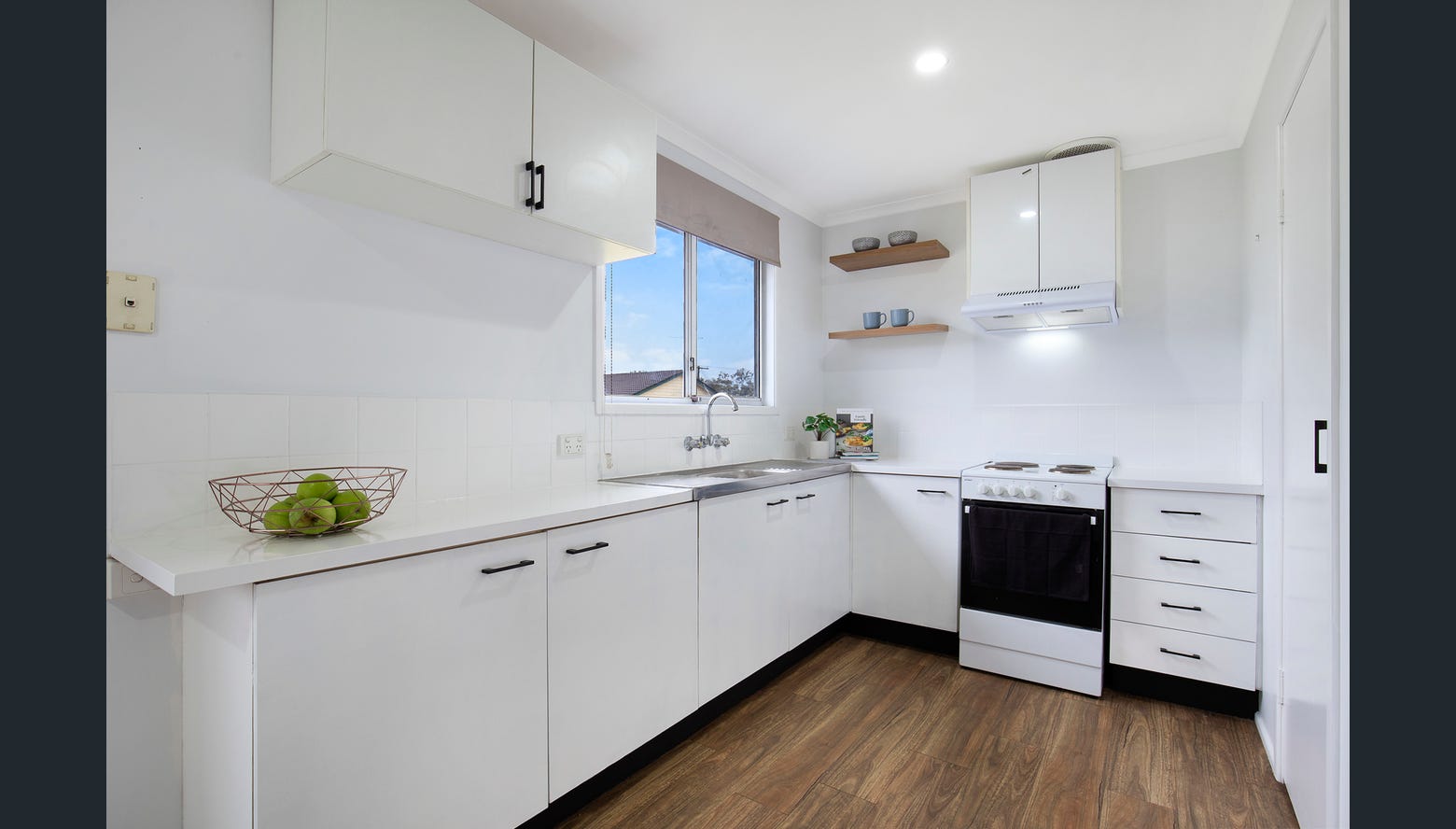 Listing image for 24 Cosway St, Hillcrest  QLD  4118