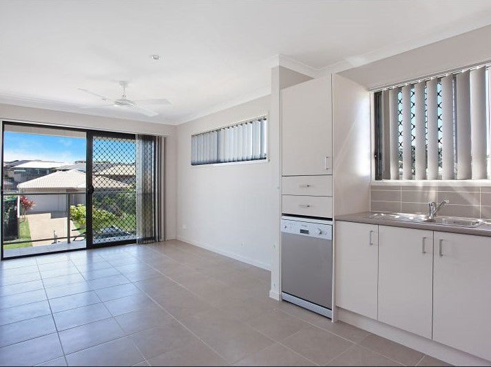 Listing image for 2/40 Bowerbird Cr, Dakabin  QLD  4503