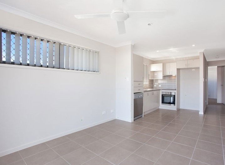 Listing image for 2/40 Bowerbird Cr, Dakabin  QLD  4503