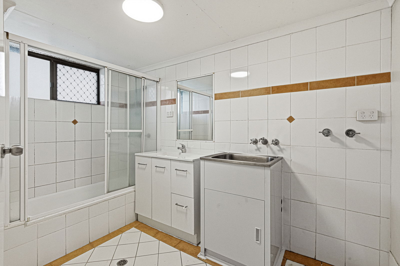 Listing image for 3/25 Scott Road, Herston  QLD  4006