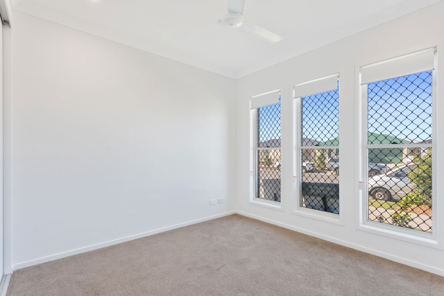 Listing image for 32 Flintwood Cres, Palmview  QLD  4553