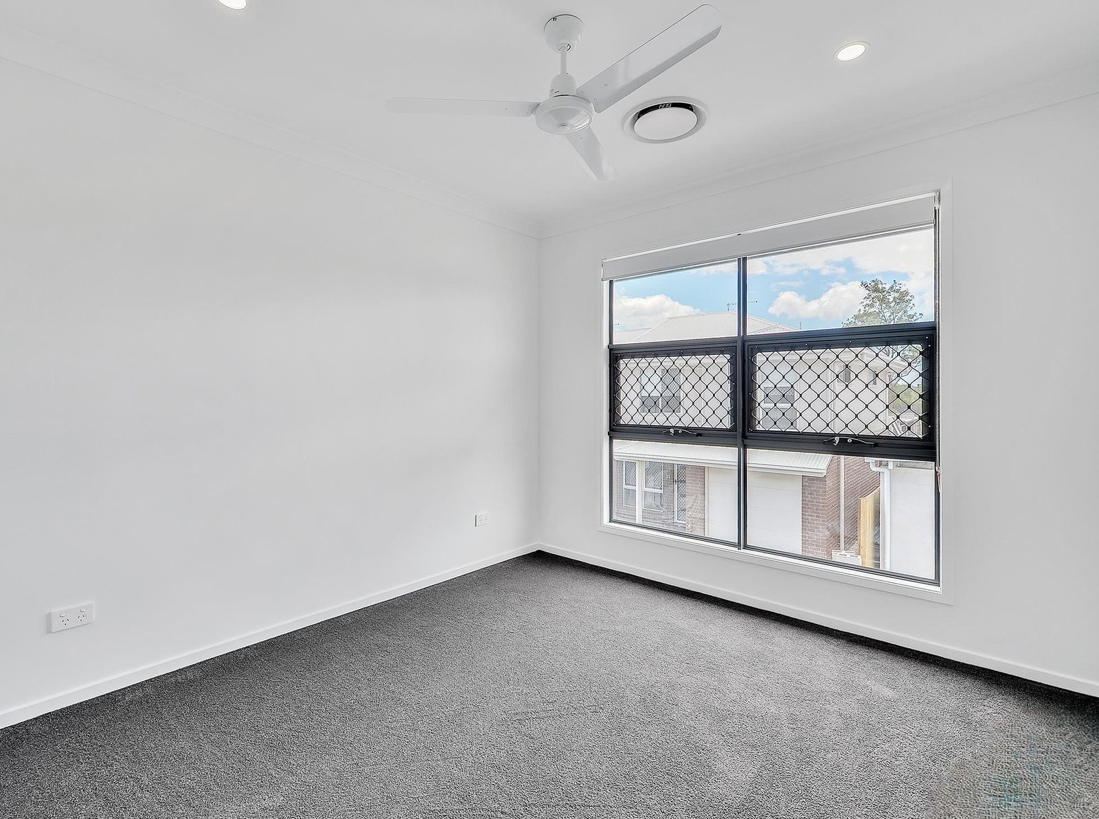 Listing image for 33/15 Waratah Way, Morayfield  QLD  4506