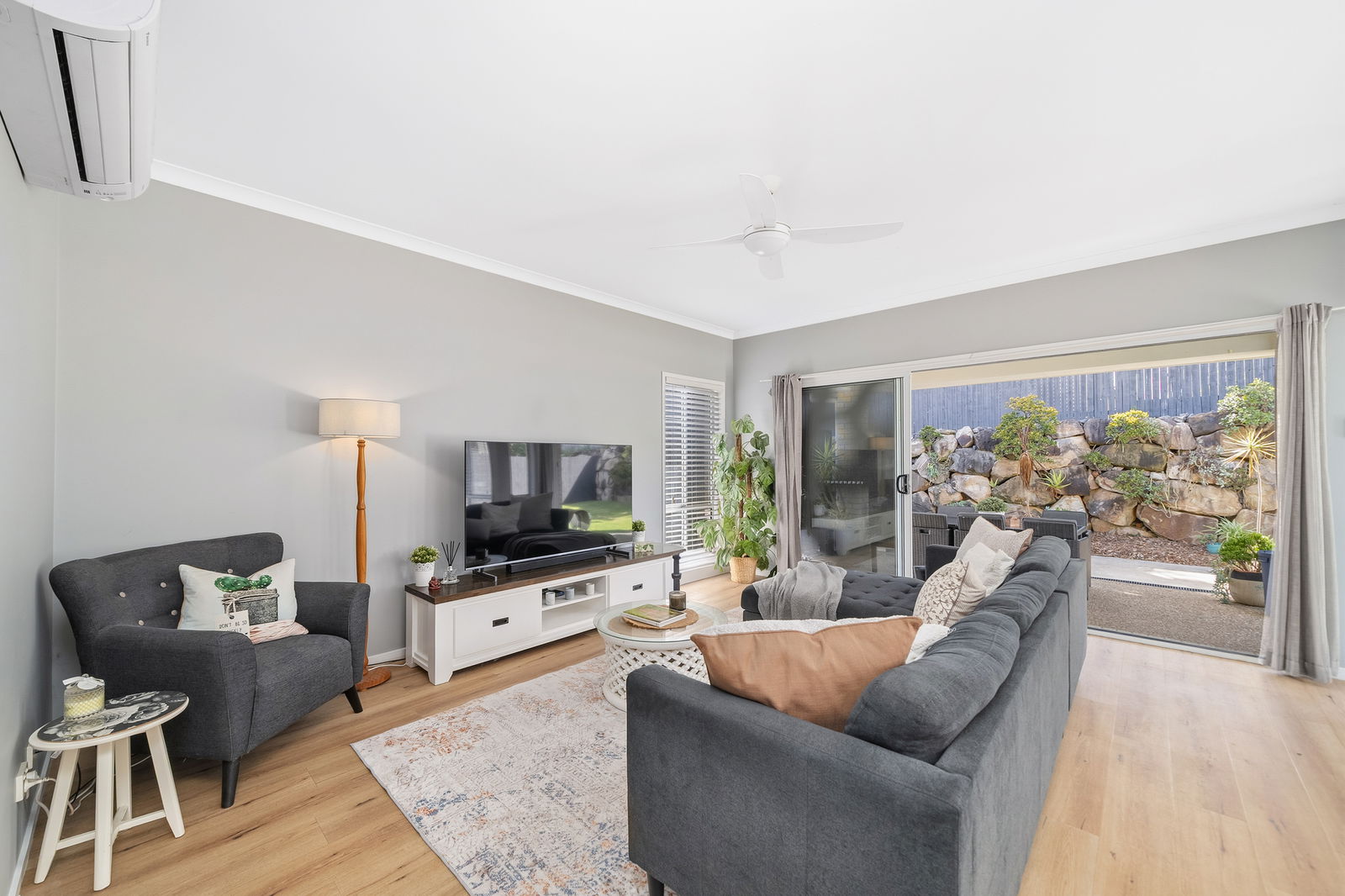 Listing image for 6 Langham Crescent, North Lakes  QLD  4509