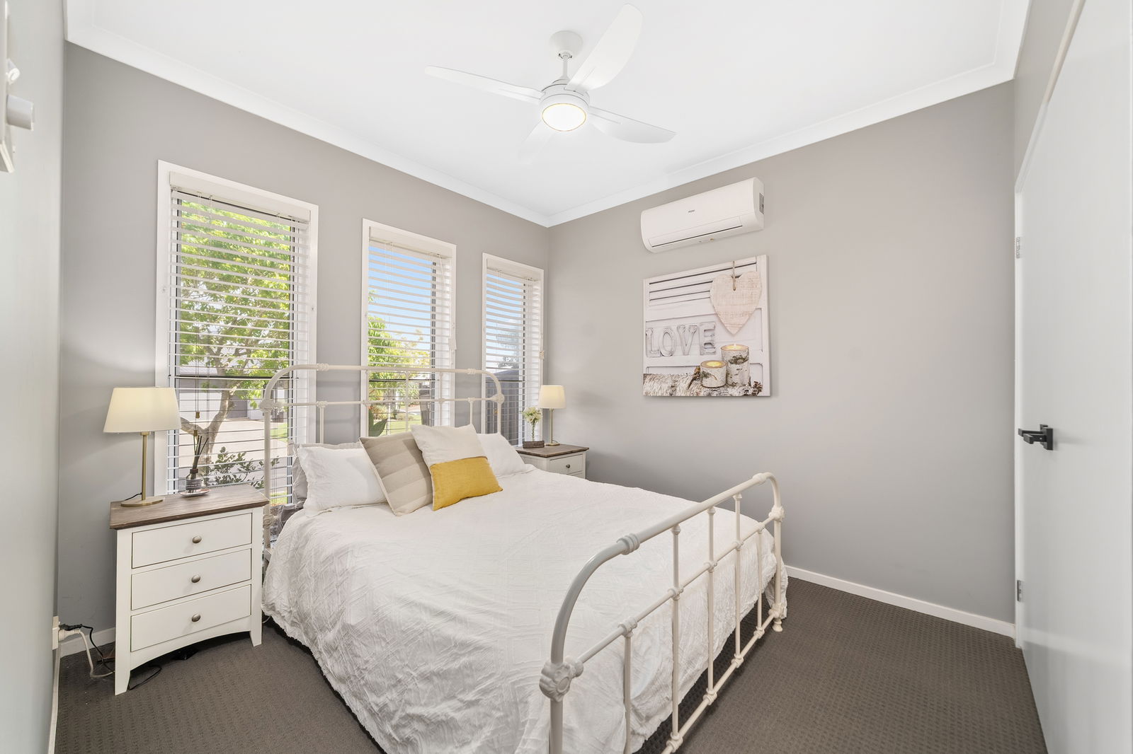 Listing image for 6 Langham Crescent, North Lakes  QLD  4509