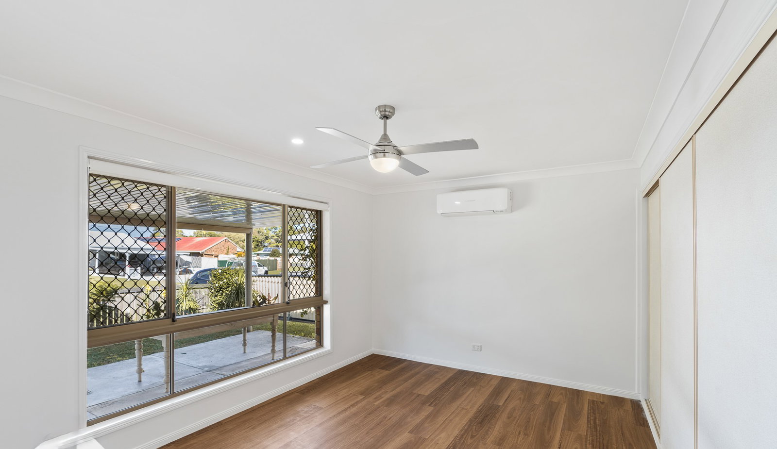 Listing image for 5 Huntington Court, Deception Bay  QLD  4508
