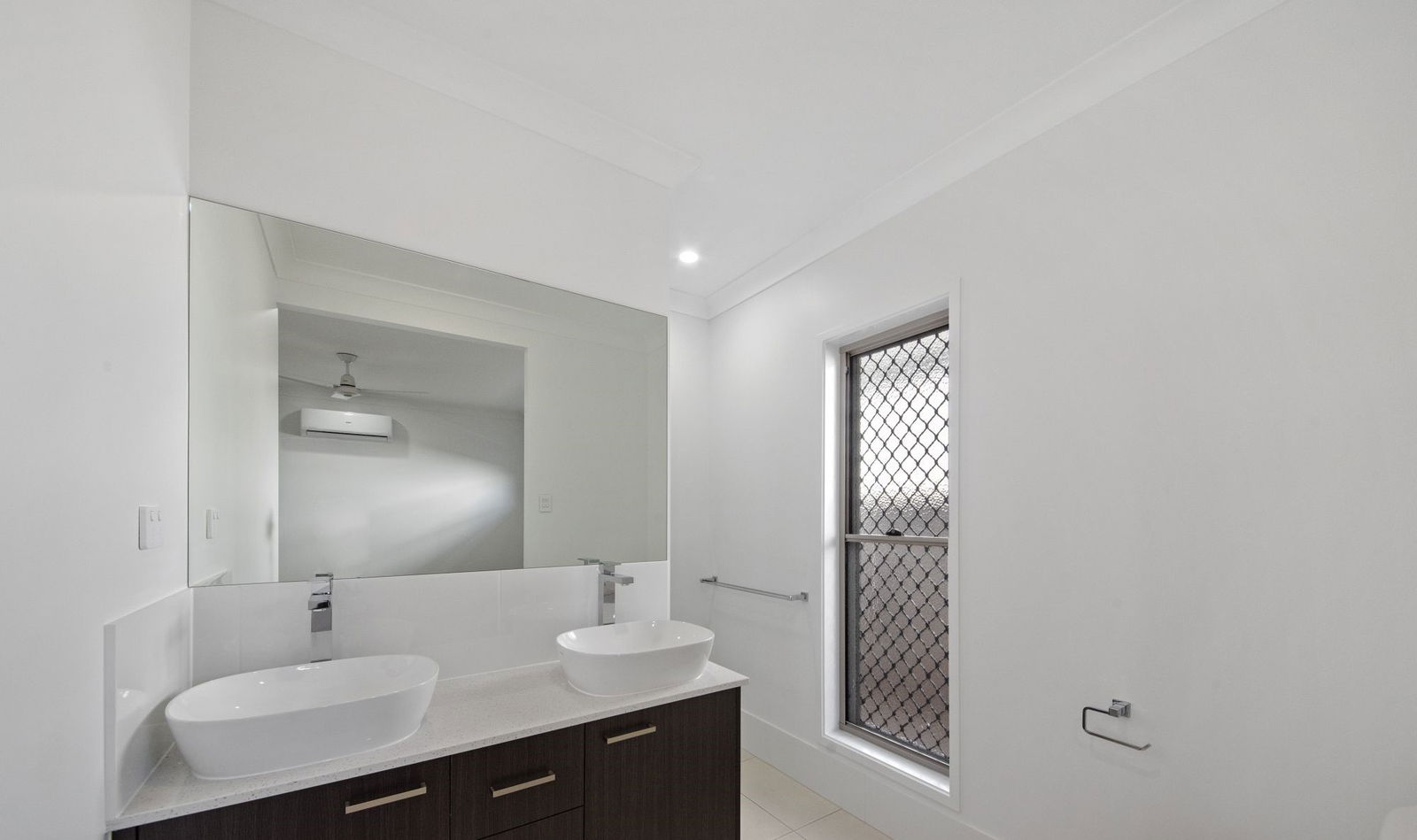 Listing image for 93 Lakeview Prom, Newport  QLD  4020
