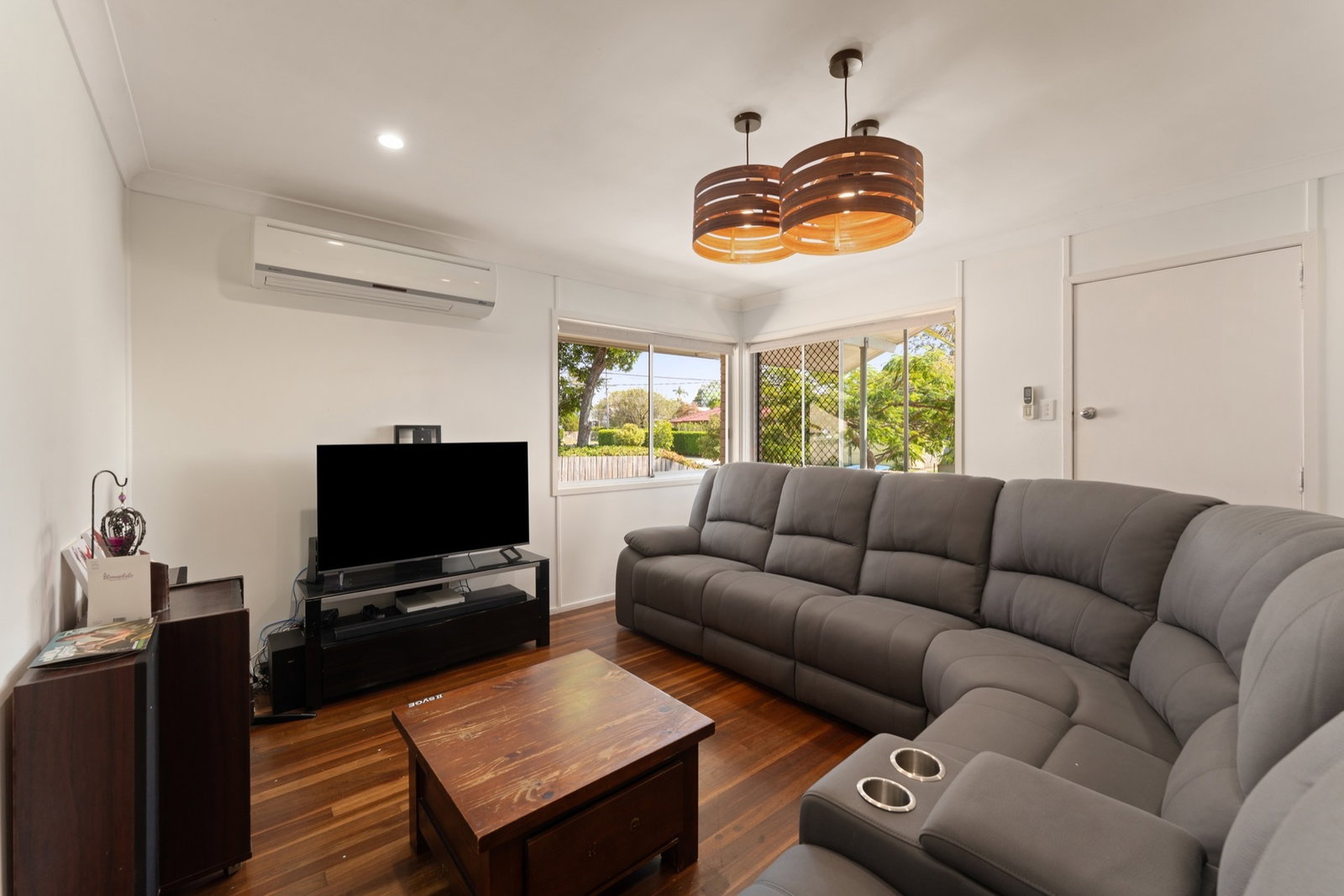 Listing image for 6 Wallace Street, Redcliffe  QLD  4020