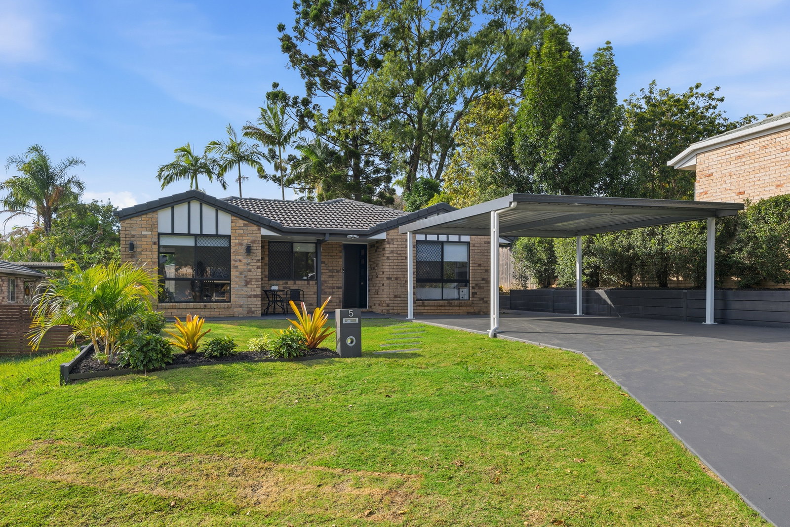 Listing image for 5 Roper Place, Kallangur  QLD  4503