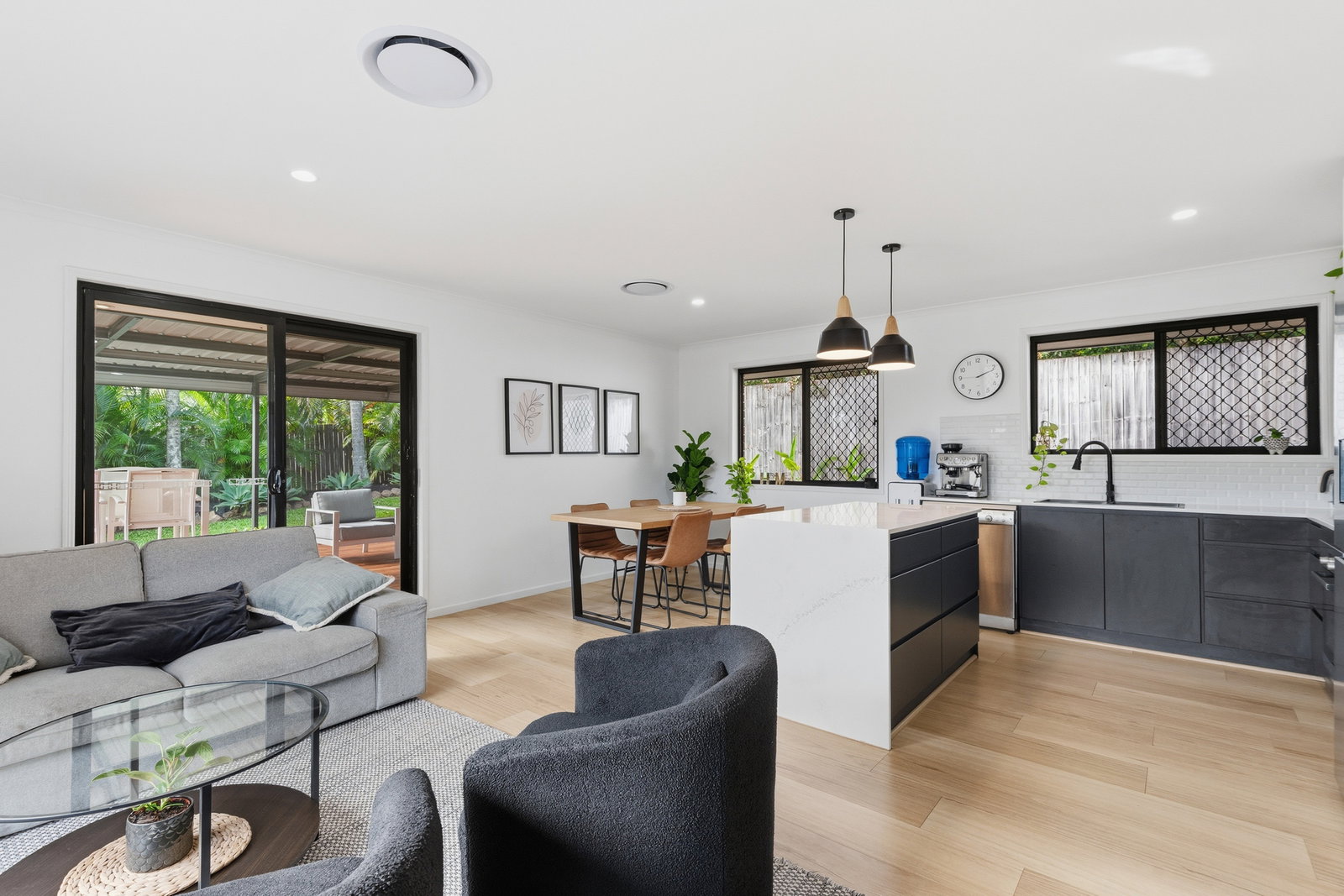 Listing image for 5 Roper Place, Kallangur  QLD  4503
