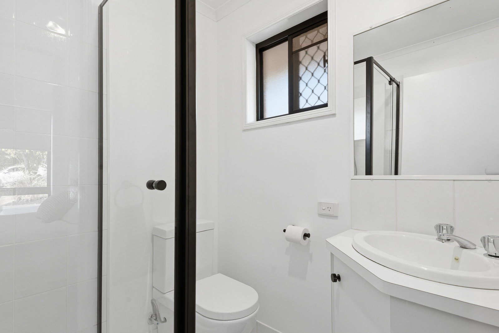 Listing image for 5 Roper Place, Kallangur  QLD  4503