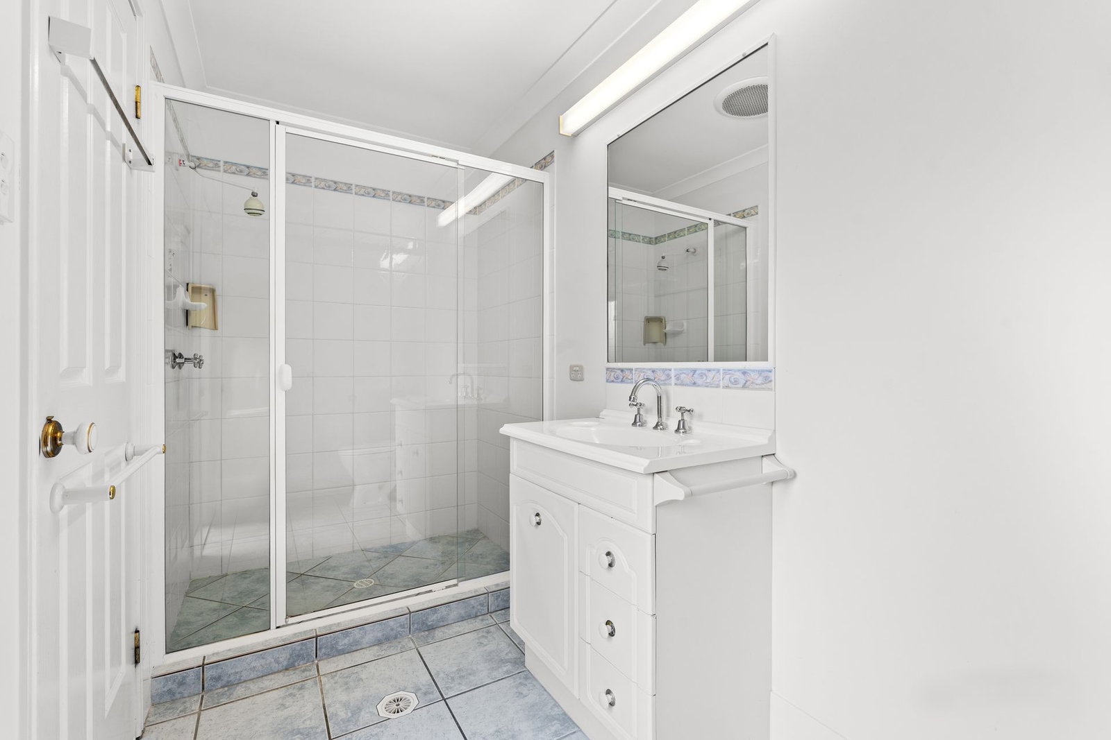 Listing image for 13 Aird St, Sandstone Point  QLD  4511