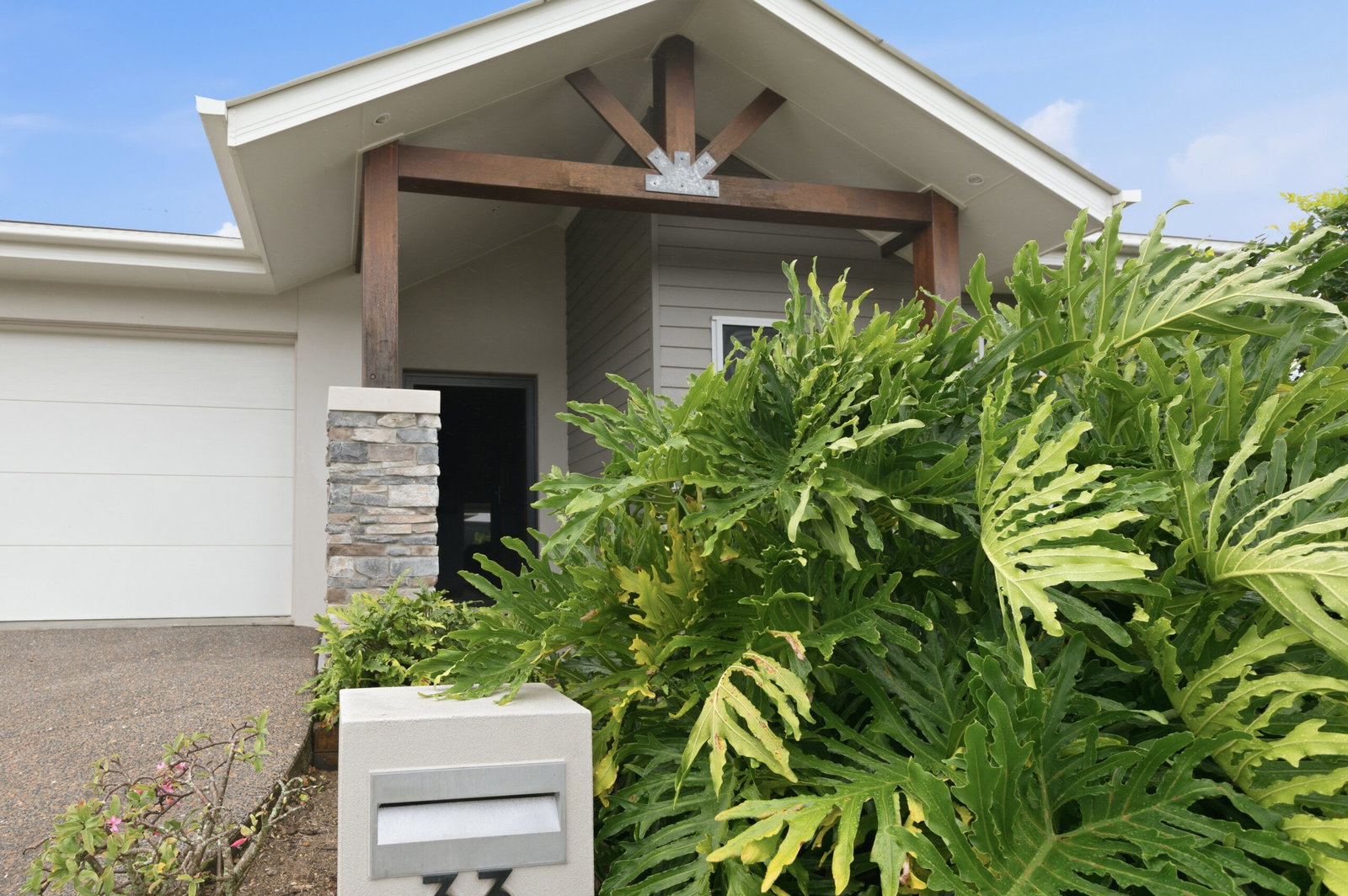 Listing image for 33 Hampden St, North Lakes  QLD  4509