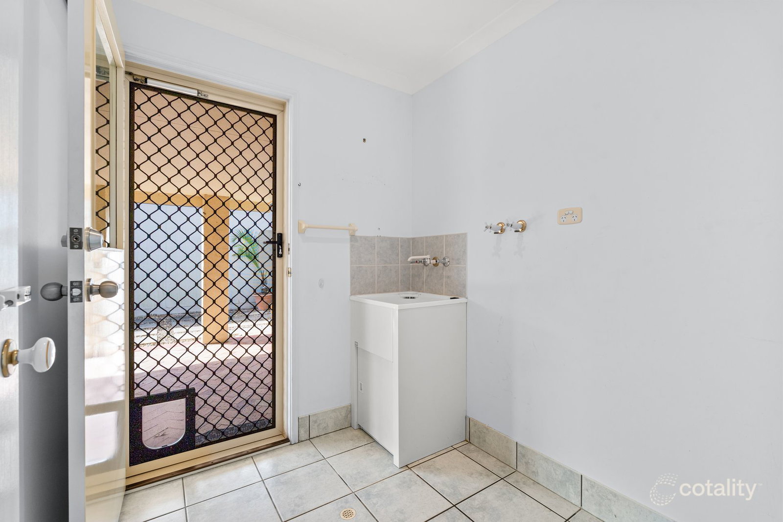 Listing image for 13 Aird St, Sandstone Point  QLD  4511