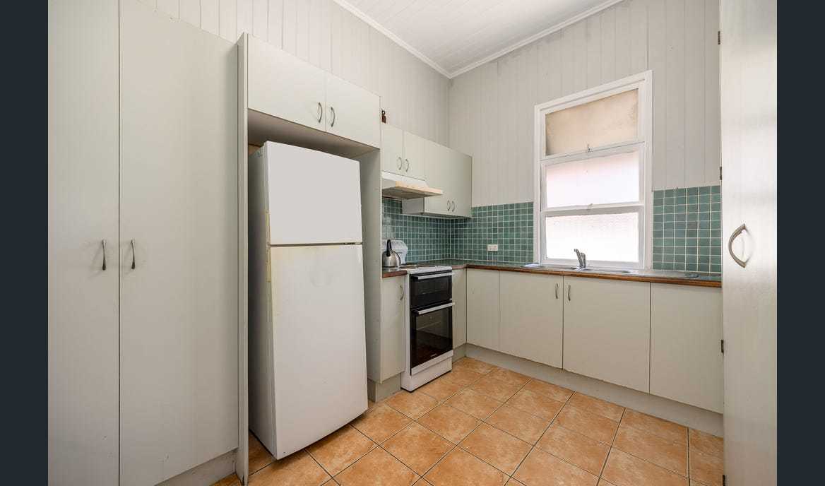 Listing image for 19 Margate Parade, Margate  QLD  4019