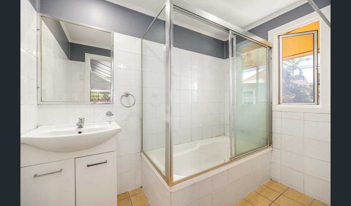 Listing image for 19 Margate Parade, Margate  QLD  4019