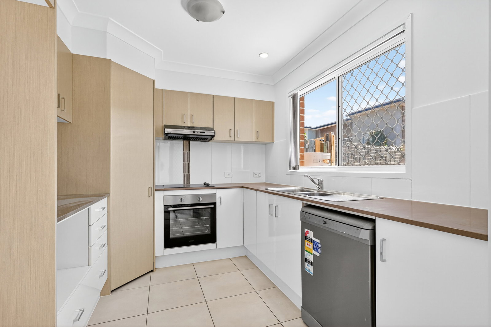 Listing image for 1/43 River Rd, Bundamba  QLD  4304