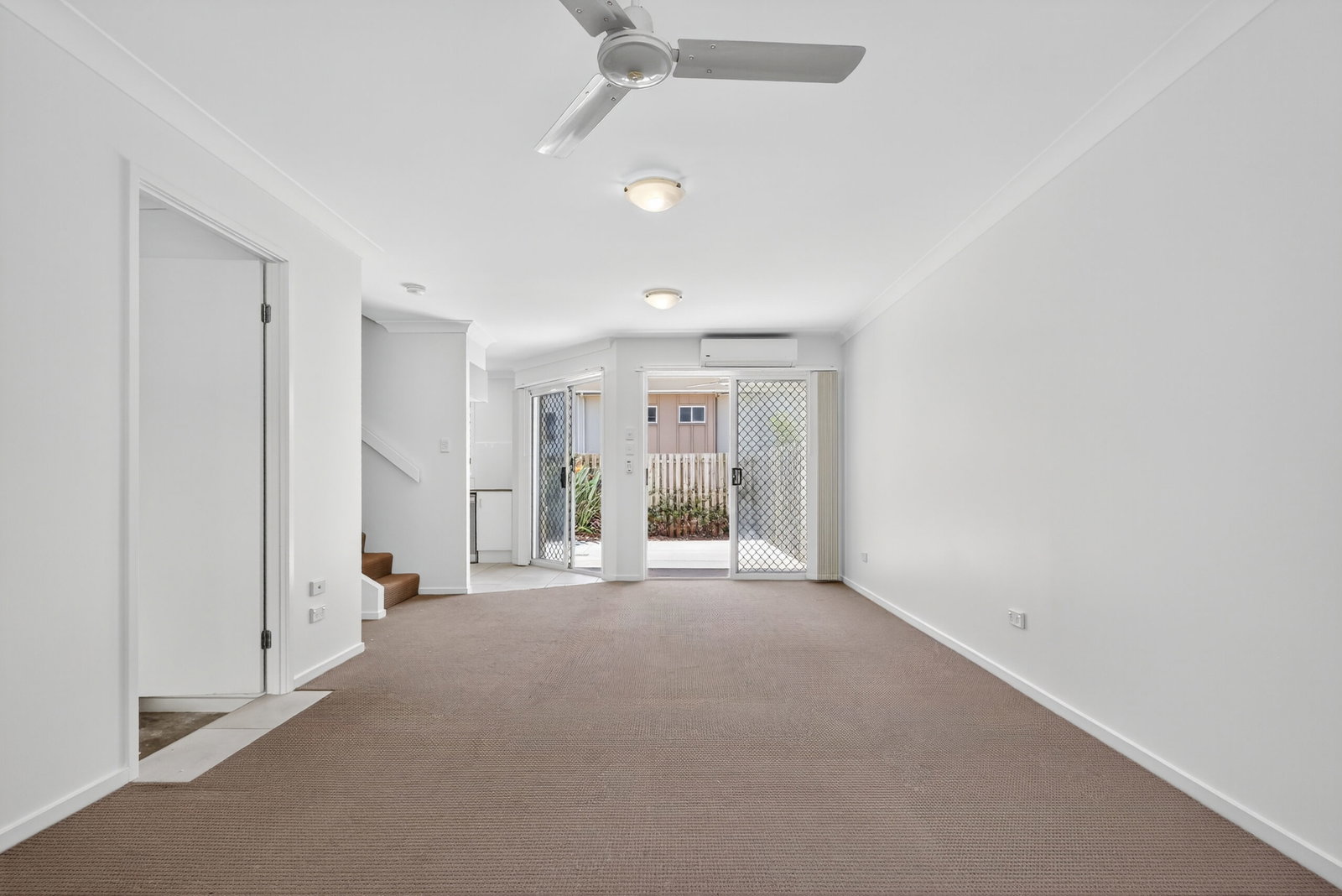Listing image for 1/43 River Rd, Bundamba  QLD  4304