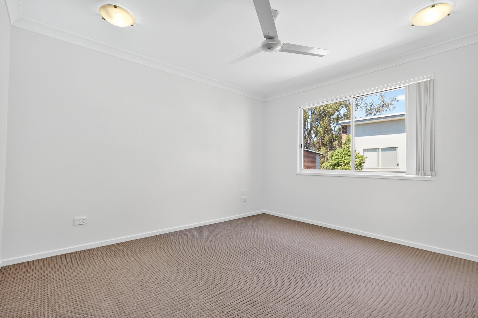 Listing image for 1/43 River Rd, Bundamba  QLD  4304