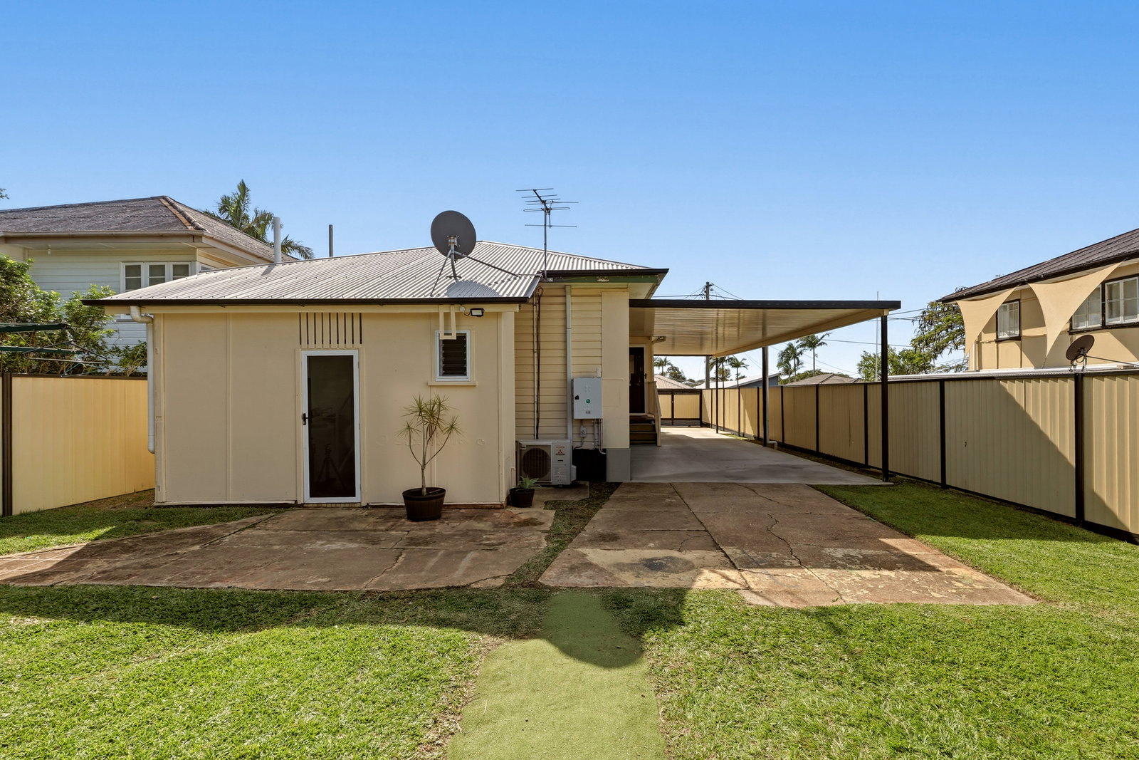 Listing image for 27 Keenan Street, Margate  QLD  4019
