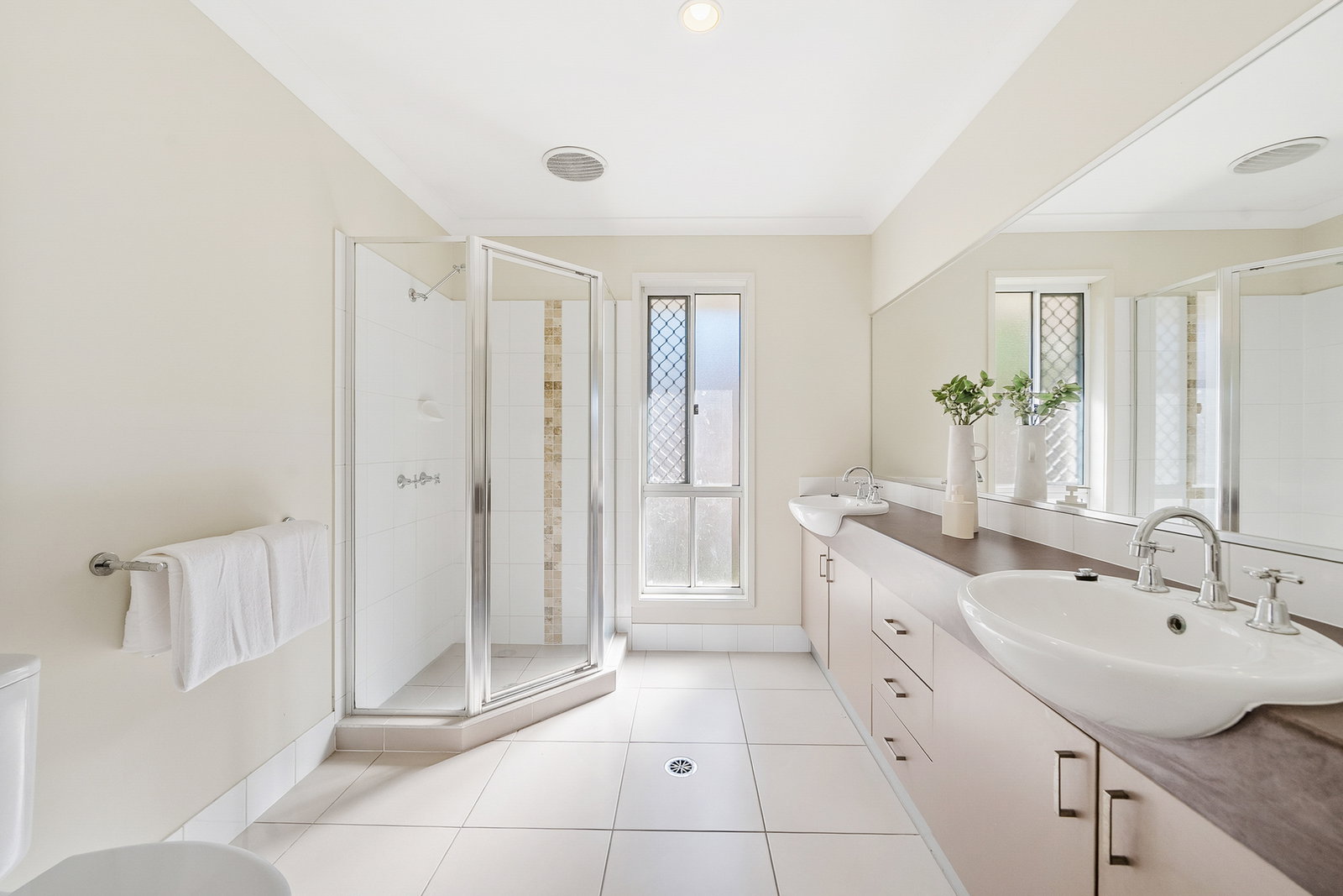 Listing image for 1 Toby Close, Kallangur  QLD  4503