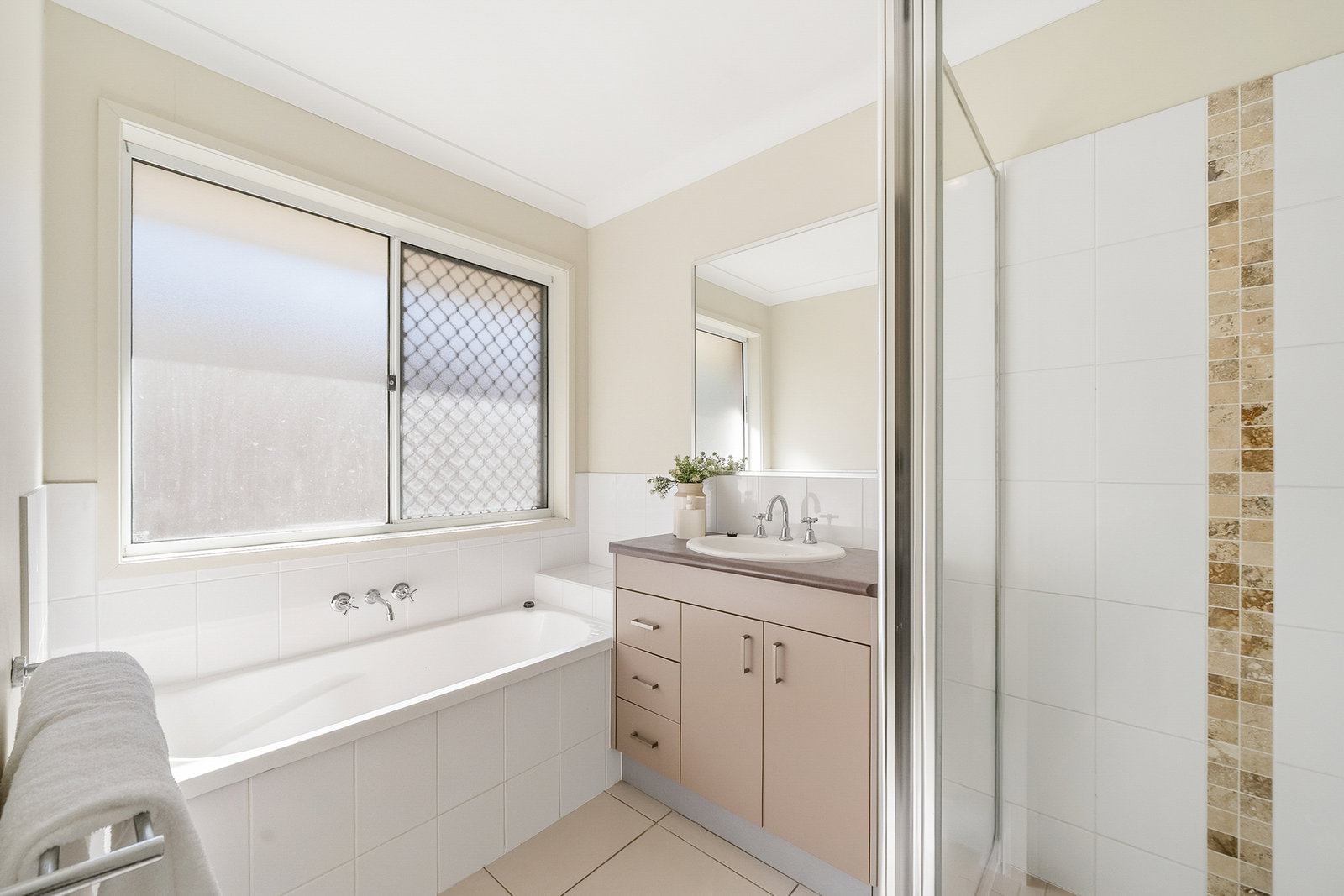Listing image for 1 Toby Close, Kallangur  QLD  4503