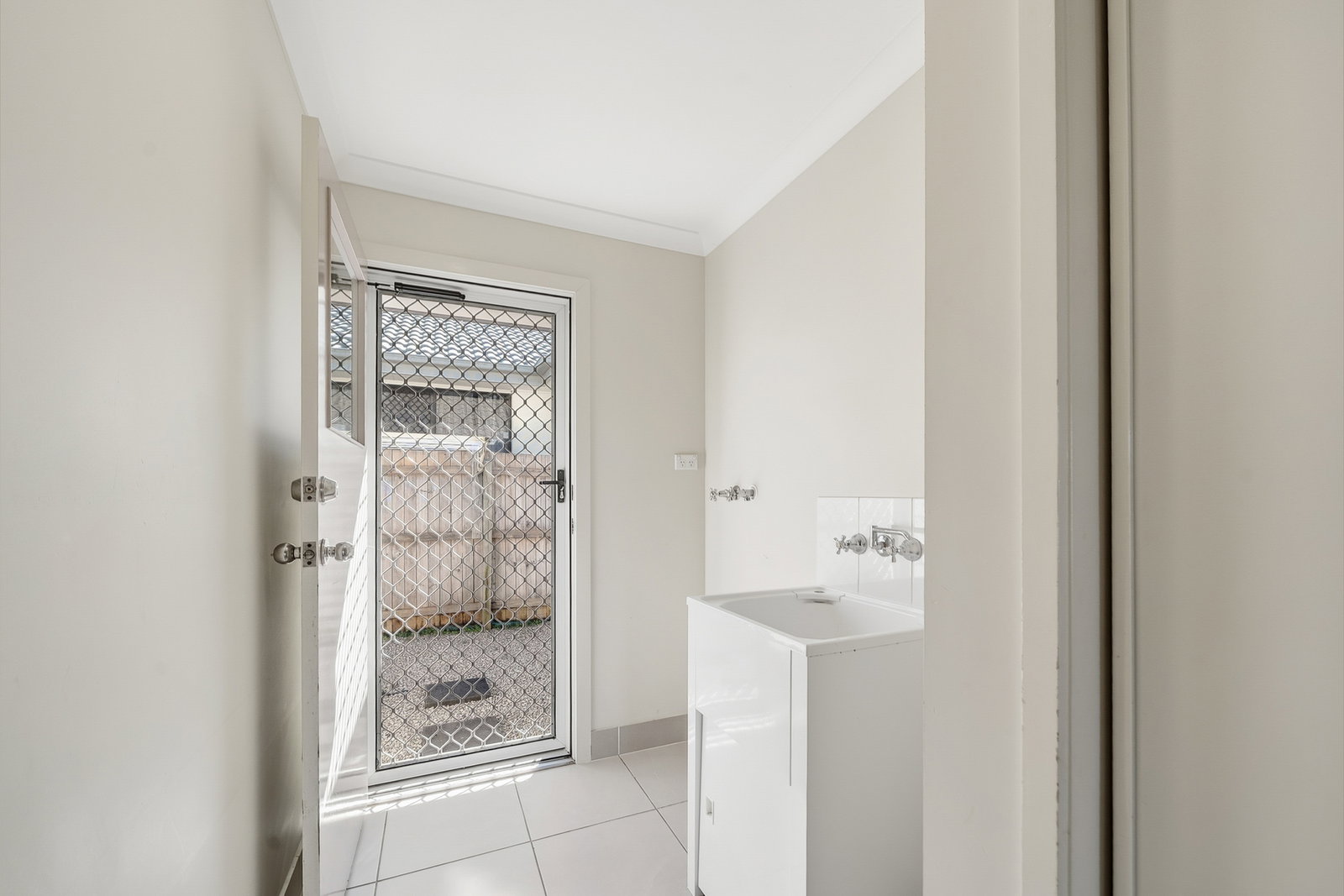 Listing image for 1 Toby Close, Kallangur  QLD  4503
