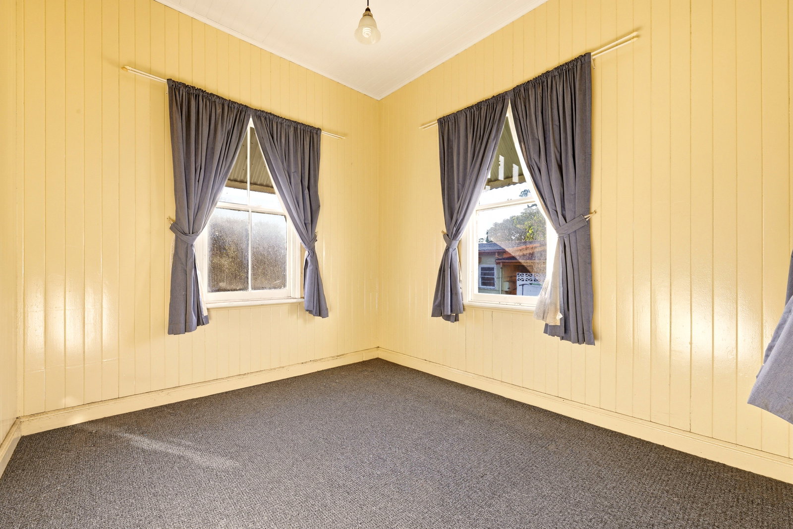 Listing image for 4 Robertson Avenue, Margate  QLD  4019