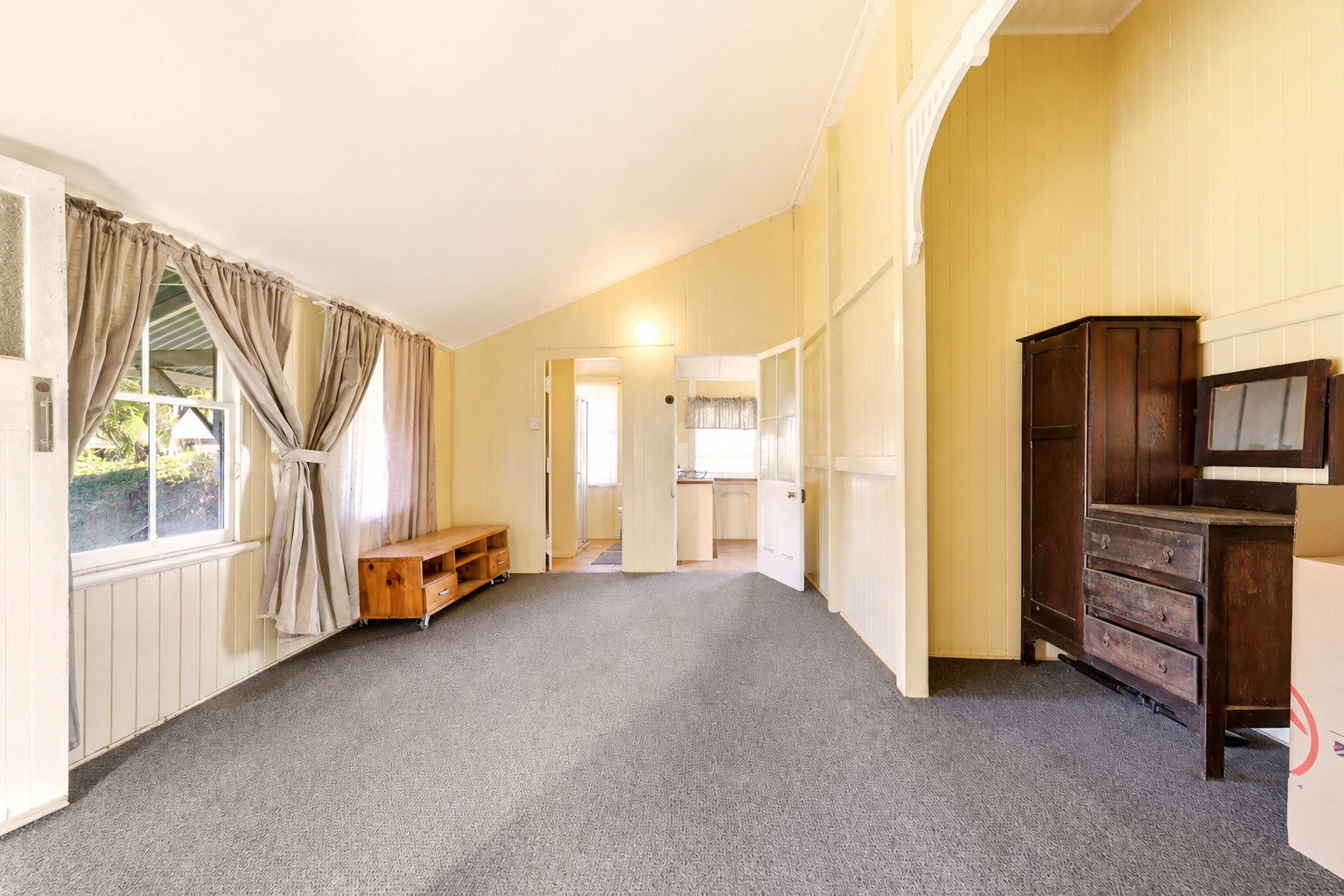 Listing image for 4 Robertson Avenue, Margate  QLD  4019